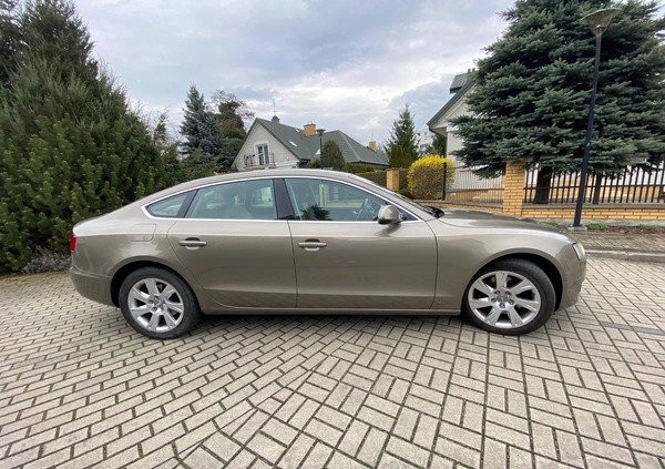 Audi A5 cena 54000 przebieg: 188832, rok produkcji 2011 z Legionowo małe 277